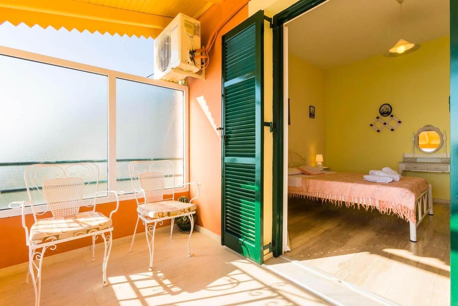 Villa Aris Gimari Exterior photo