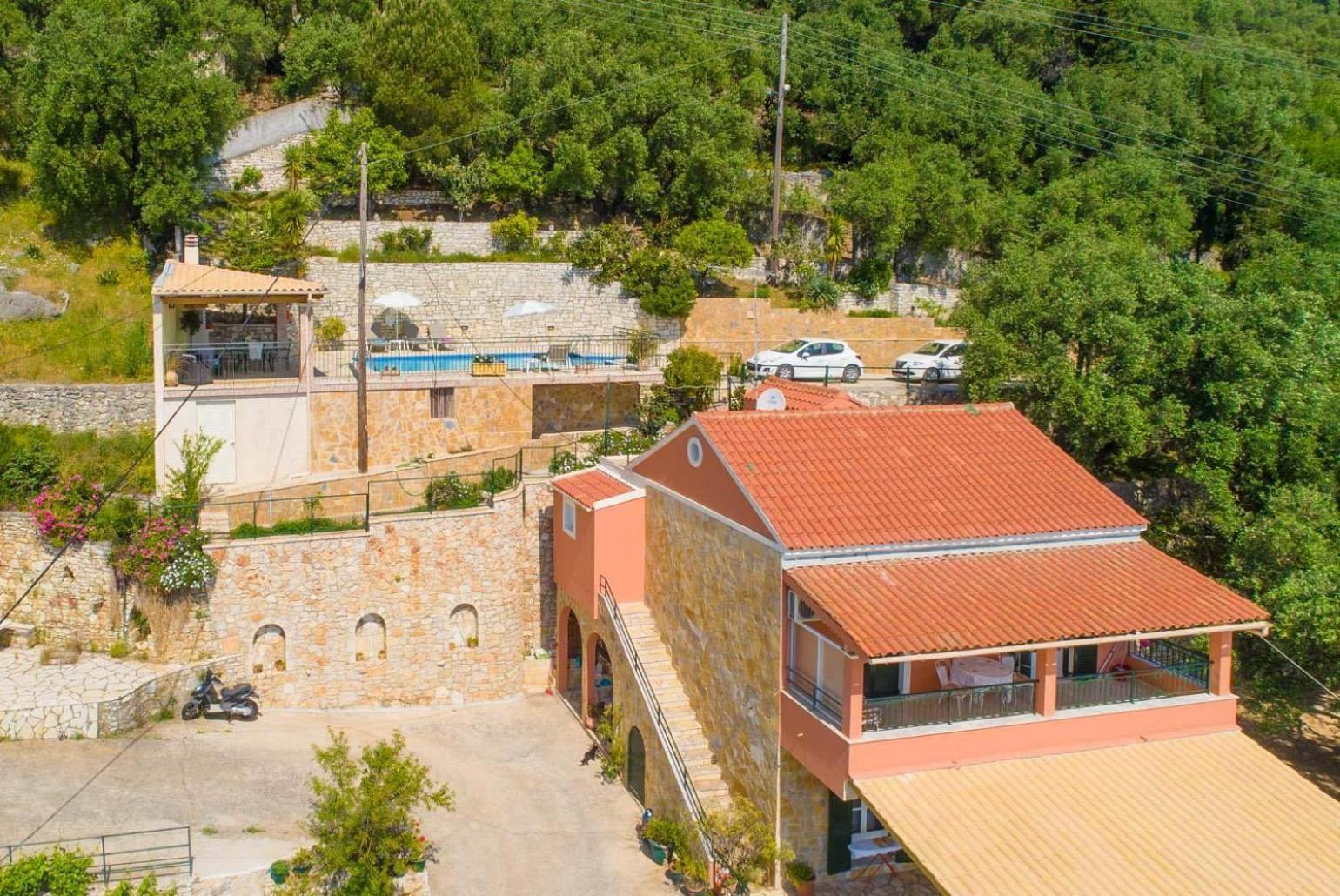 Villa Aris Gimari Exterior photo